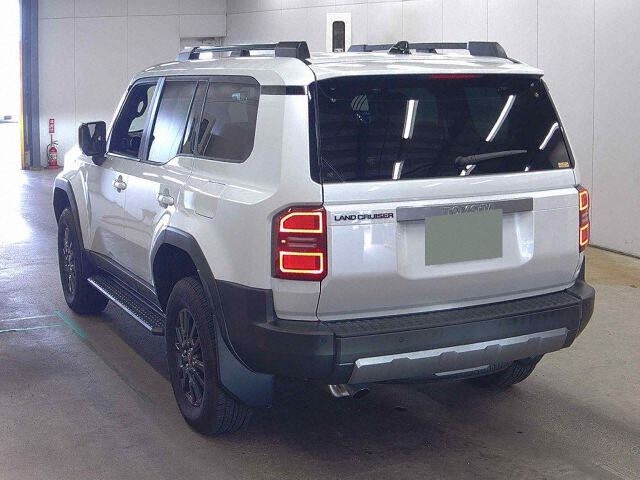 2025 Toyota Land Cruiser 250 VX 4WD auction photo 2
