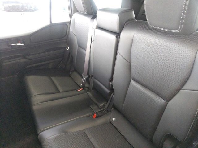 2025 Toyota Land Cruiser 250 VX 4WD auction photo 6