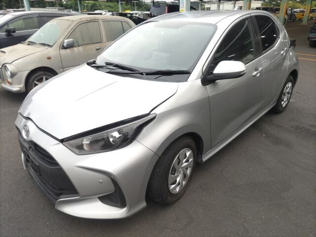 2023 Toyota Yaris X auction photo 4