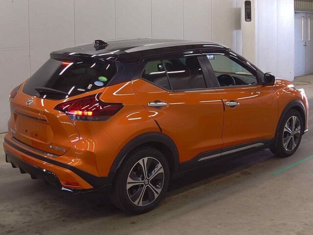 2021 Nissan Kicks X Two-Tone Interior Edition auction photo 5