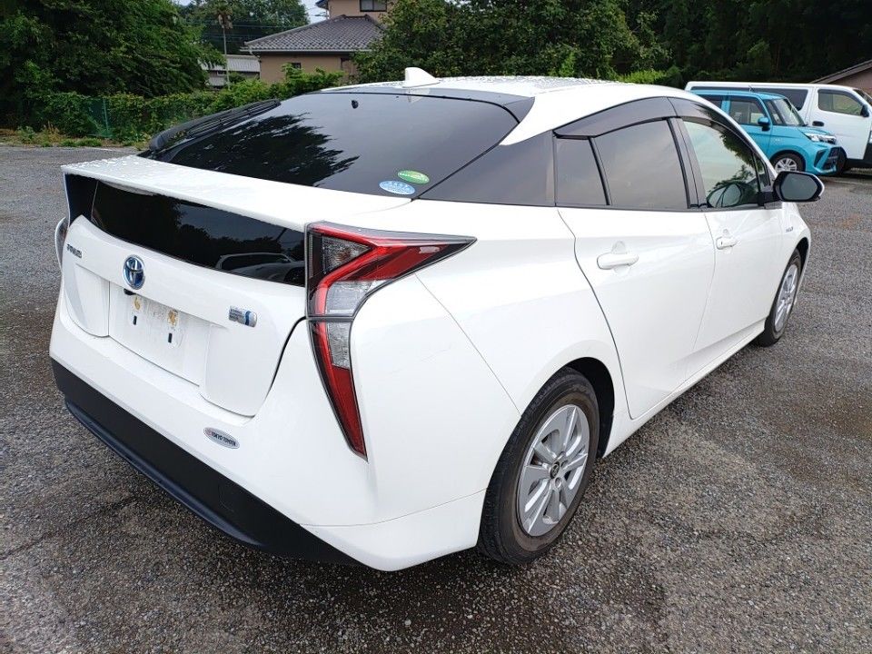 2018 Toyota Prius auction photo 2