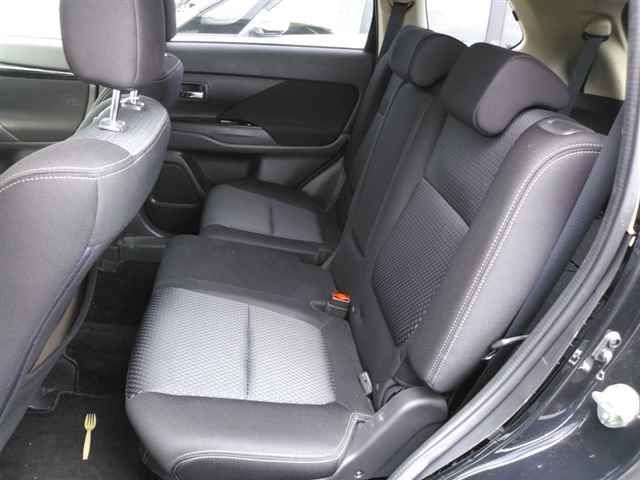 2016 Mitsubishi Outlander 4WD 24Gセーフティパッケージ auction photo 9