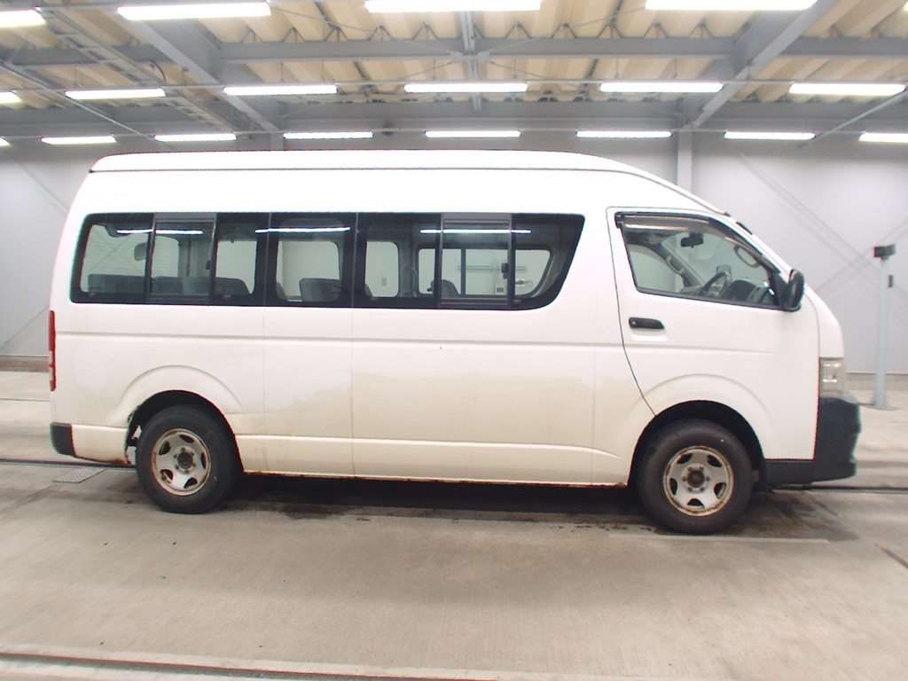 2010 Toyota Hiace スーパーロングDX 4WD auction photo 3