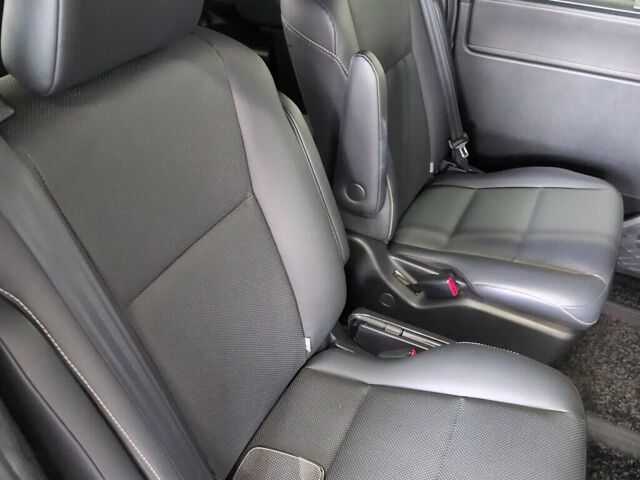 2015 Toyota Esquire GI auction photo 6