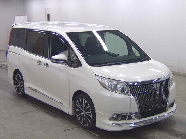 2015 Toyota Esquire GI Japan auction vehicle
