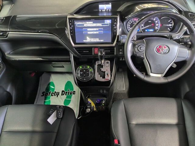 2015 Toyota Esquire GI auction photo 3