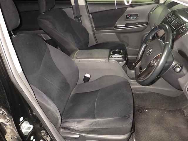 2013 Toyota Prius Alpha Sチューンブラック auction photo 9