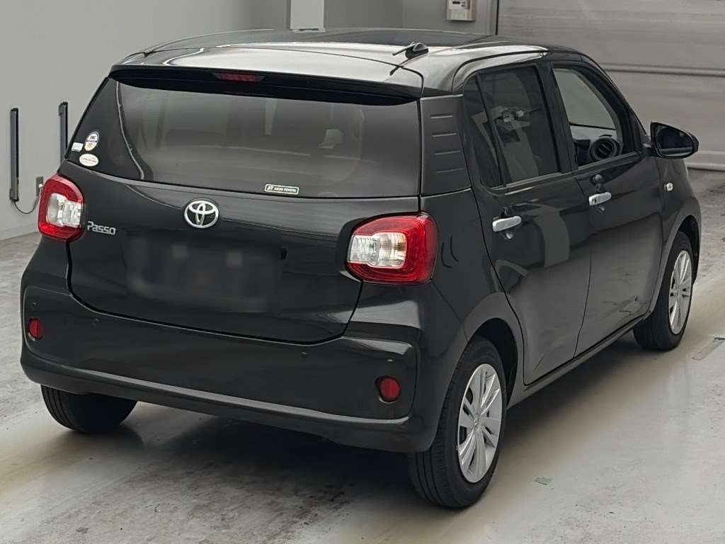 2023 Toyota Passo X auction photo 2