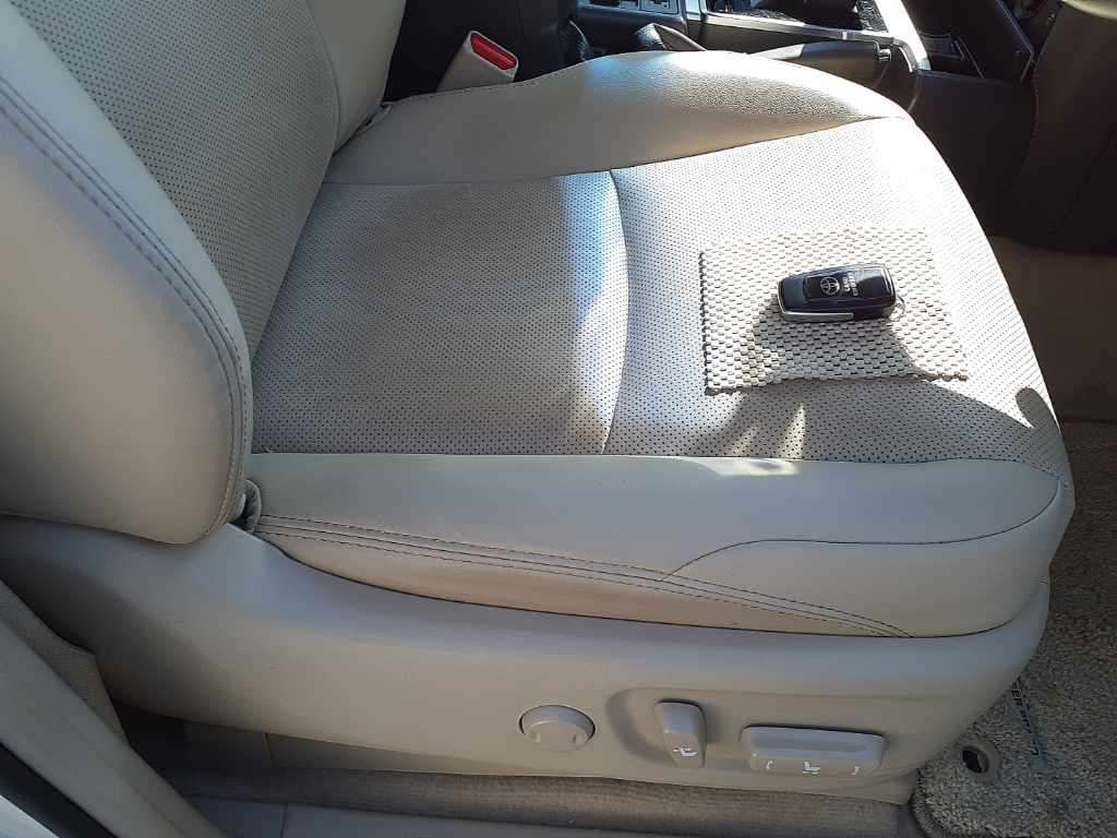 2022 Toyota Land Cruiser Prado TXL Package Matte Bra 4WD auction photo 10