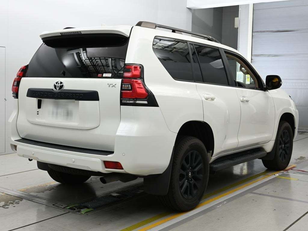 2022 Toyota Land Cruiser Prado TXL Package Matte Bra 4WD auction photo 2