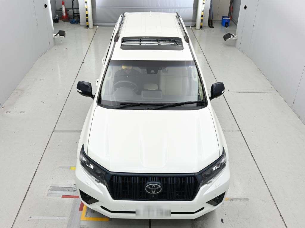 2022 Toyota Land Cruiser Prado TXL Package Matte Bra 4WD auction photo 7