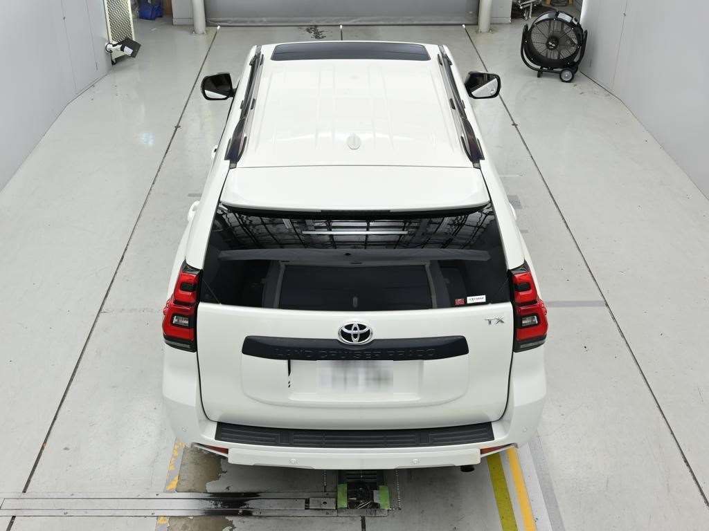 2022 Toyota Land Cruiser Prado TXL Package Matte Bra 4WD auction photo 8