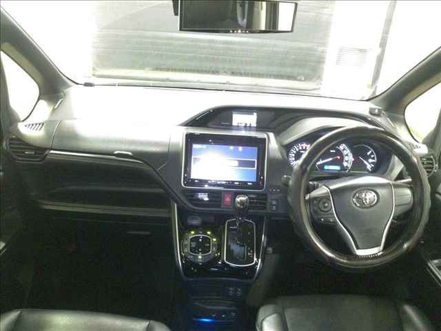 2016 Toyota Esquire 4WD auction photo 5
