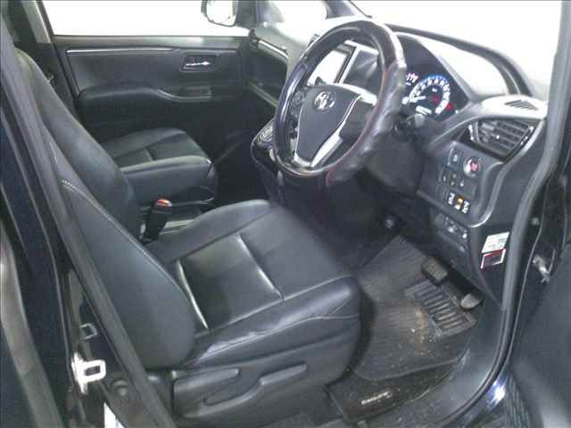 2016 Toyota Esquire 4WD auction photo 4