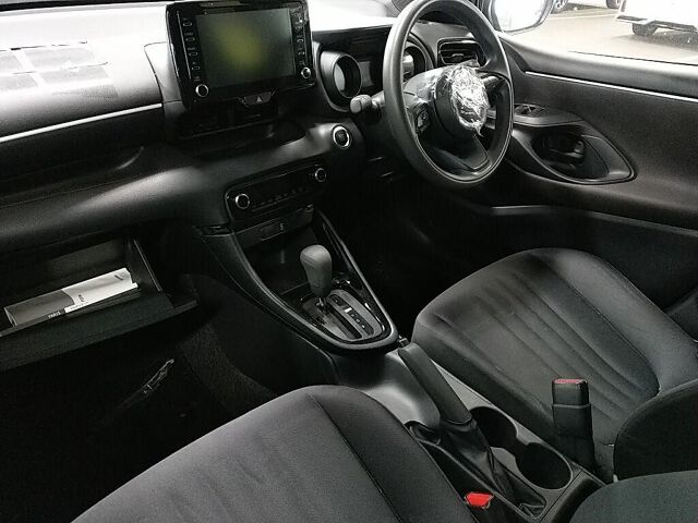 2020 Toyota Yaris G auction photo 3