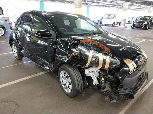 2020 Toyota Yaris G Japan auction vehicle