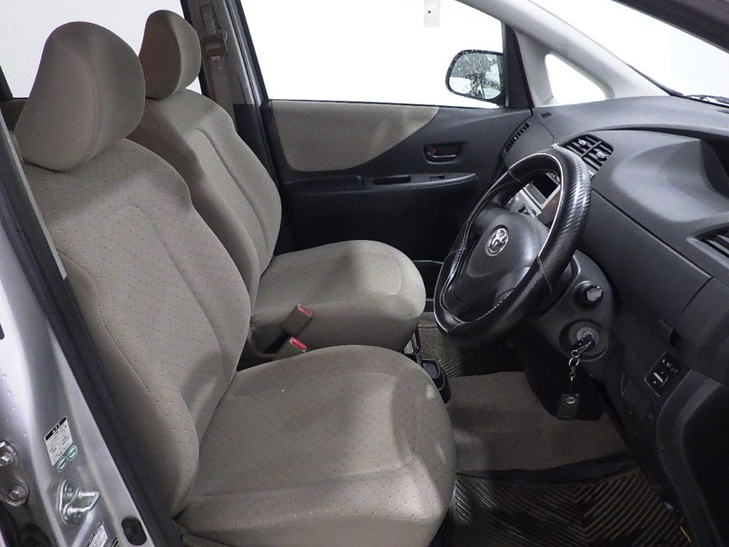 2007 Toyota Ractis 4WD X auction photo 6