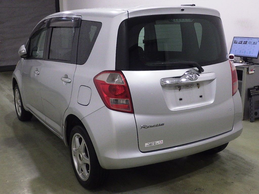 2007 Toyota Ractis 4WD X auction photo 5