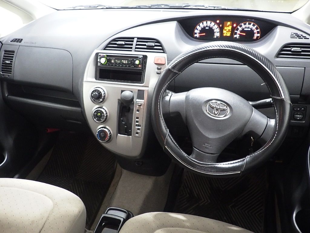 2007 Toyota Ractis 4WD X auction photo 3