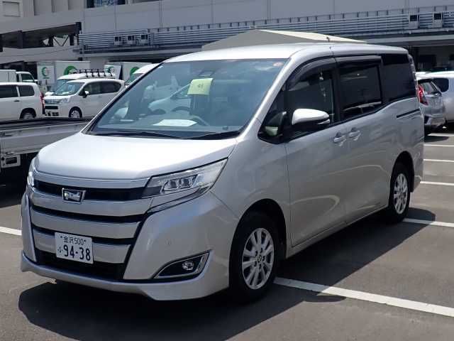 2019 Toyota Noah 4WD G Japan auction vehicle
