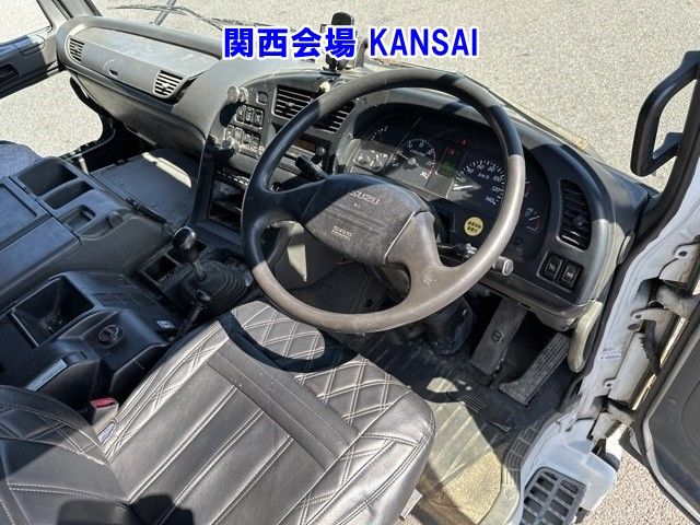 2012 Isuzu Giga Flat. Aluminum B auction photo 4