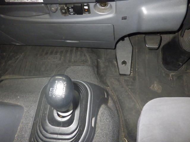 2013 Isuzu Forward Wing auction photo 8