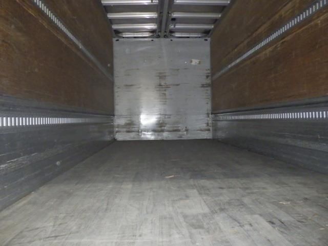 2013 Isuzu Forward Wing auction photo 4