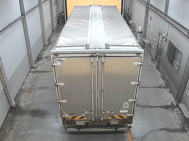 2013 Isuzu Forward Wing auction photo 3