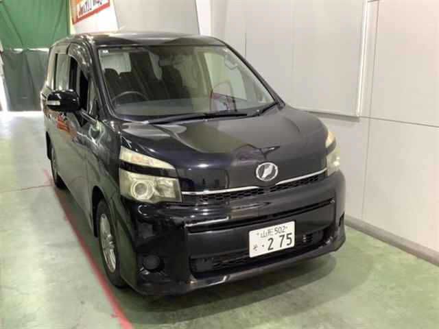 Japan Auction Vehicles 4 2010 Toyota Voxy X Lエディション auction photo