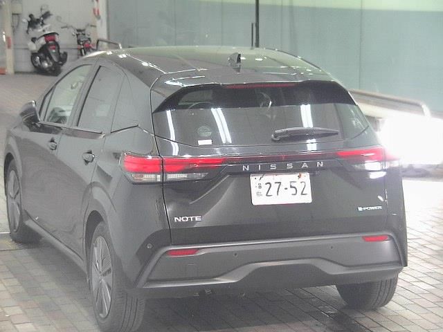 2023 Nissan Note e-パワーX auction photo 2