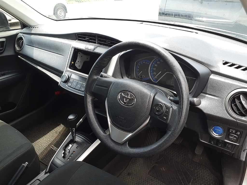 2021 Toyota Corolla Fielder ハイブリッド EX auction photo 7