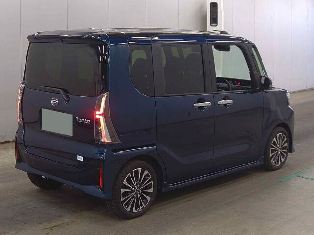 2025 Daihatsu Tanto Custom RS auction photo 5