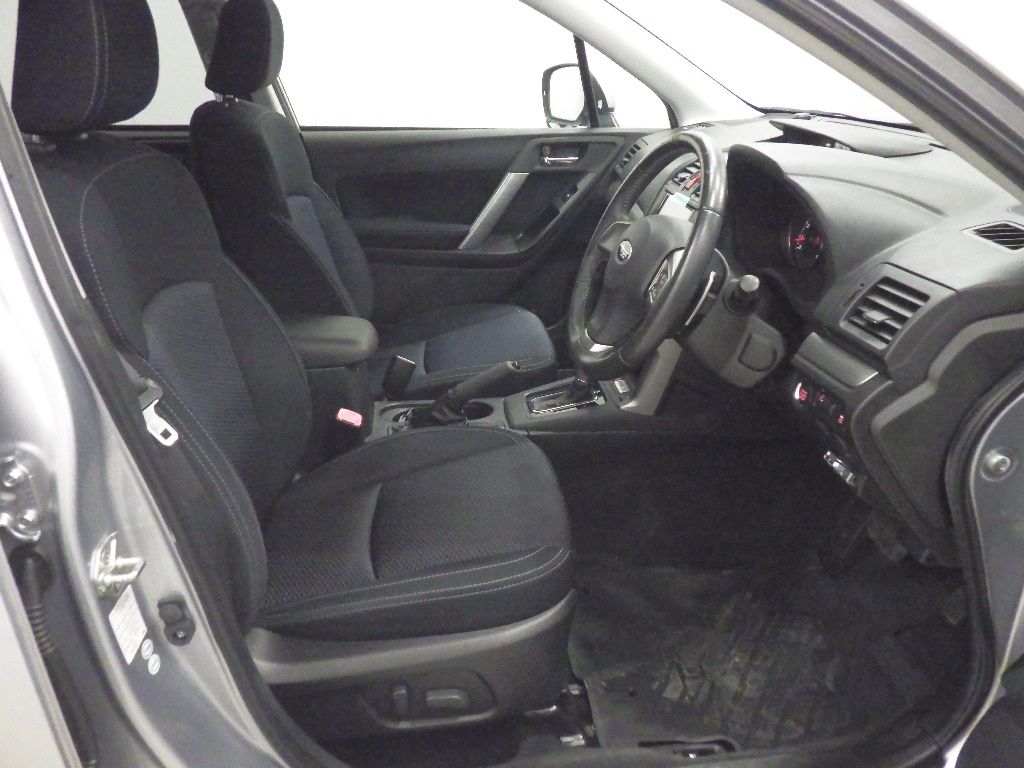 2013 Subaru Forester 2.0i-L EyeSight auction photo 6