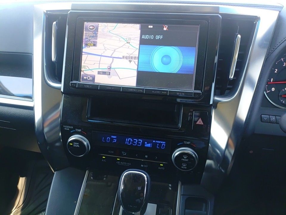 2015 Toyota Alphard auction photo 11