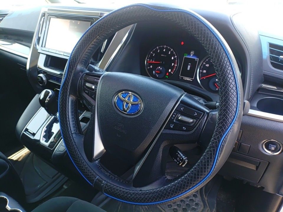 2015 Toyota Alphard auction photo 31