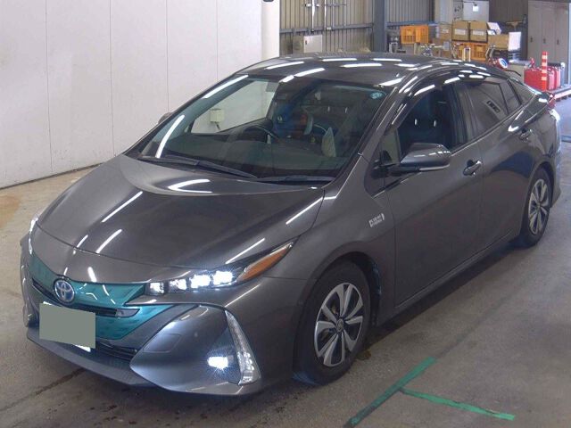 2017 Toyota Prius PHEV Aレザーパッケージ auction photo 4