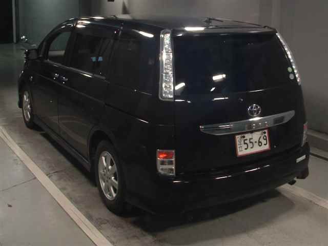 2013 Toyota Isis プラタナVセレクション auction photo 2
