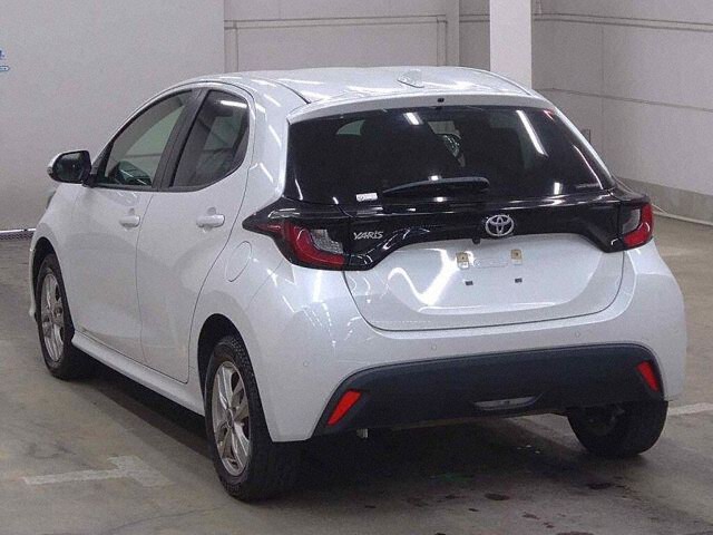 2024 Toyota Yaris X 4WD auction photo 2