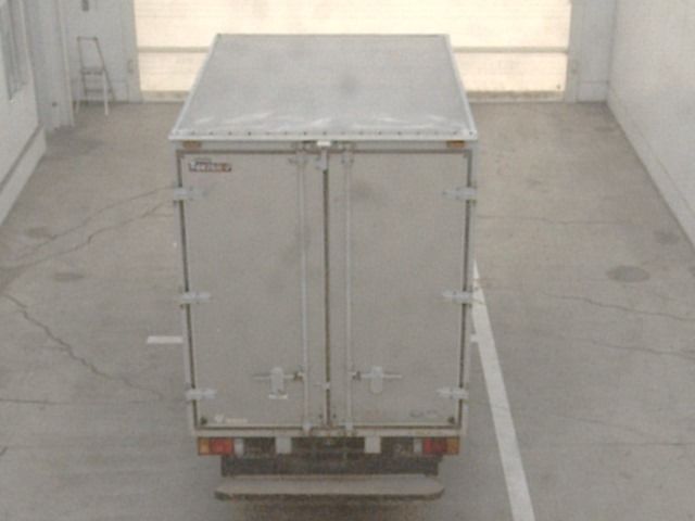 2010 Isuzu Elf Van auction photo 3
