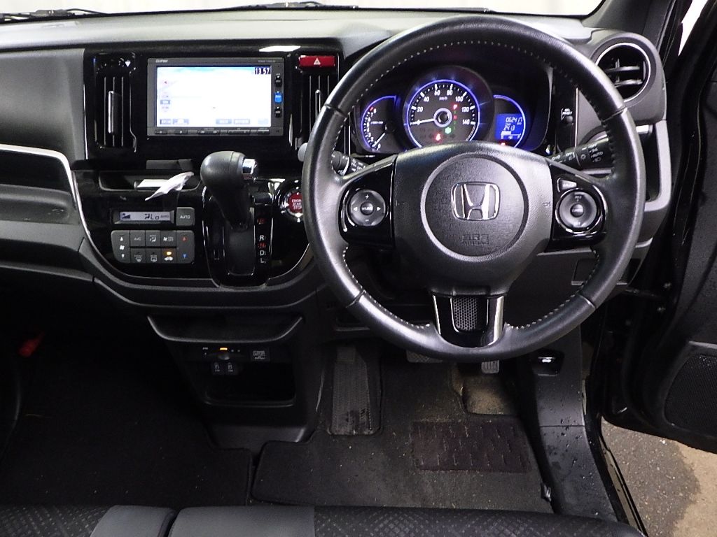 2017 Honda N-WGN カスタムG Lパッケージ auction photo 3