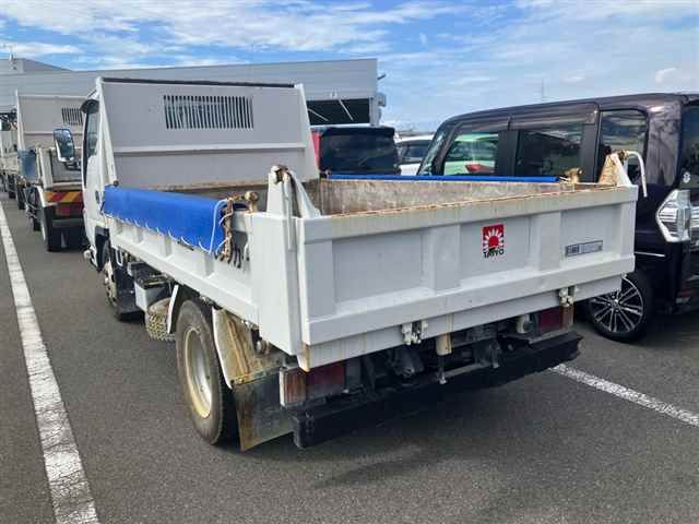 2013 Isuzu Elf 3-ton dump truck auction photo 2