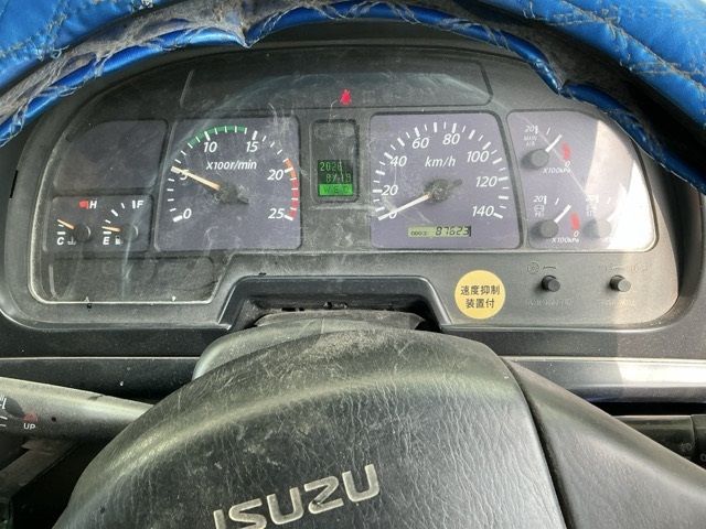 2006 Isuzu Giga auction photo 6