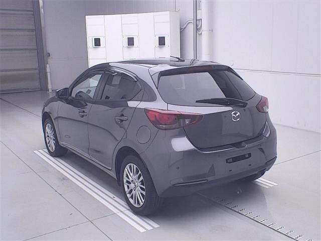 2021 Mazda 2 15MB ユーティリティーパッケー auction photo 2