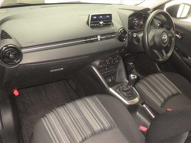 2021 Mazda 2 15MB ユーティリティーパッケー auction photo 4