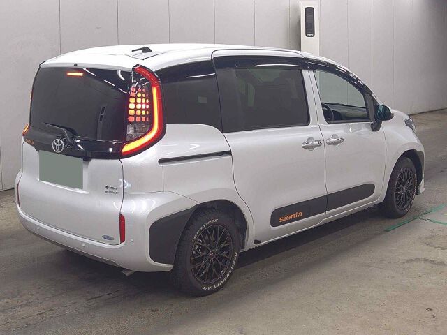 2025 Toyota Sienta ハイブリッドZ 4WD auction photo 5