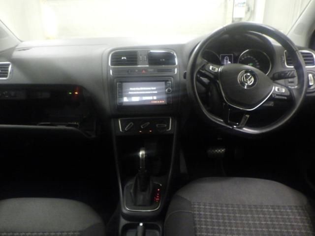 2015 Volkswagen ポロ TSIコンフォートライン auction photo 3