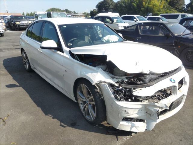 2018 BMW 3 Series 320D M Sport Japan auction vehicle