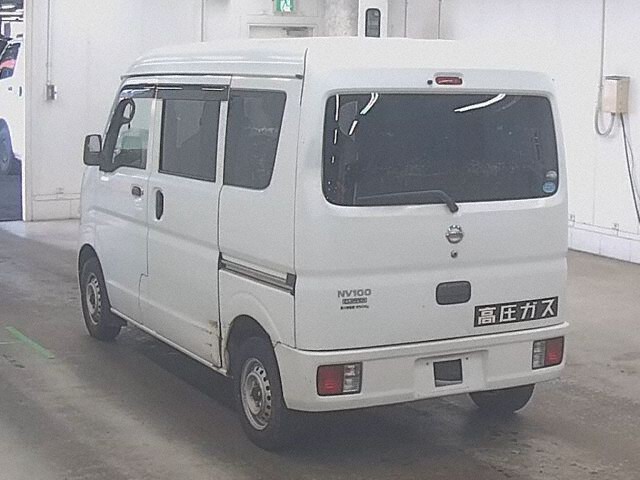 2017 Nissan クリッパーバン DX auction photo 2