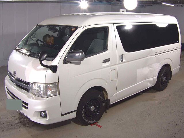 2010 Toyota Hiace GL 4WD auction photo 4