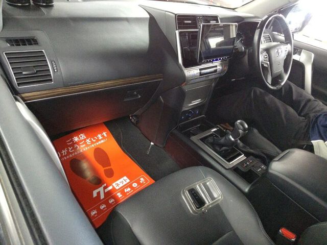 2023 Toyota Land Cruiser Prado TX Lパッケージ 4WD auction photo 3